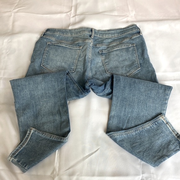 Women’s Old Navy Rockstar Super Skinny Mid Rise Jeans in light wash, size 14 - Picture 11 of 11